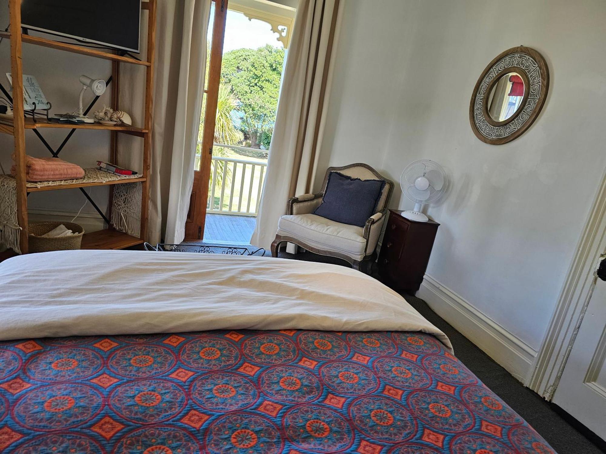 Brony'S Beachfront-Short And Long Term Stays Porirua Exterior foto