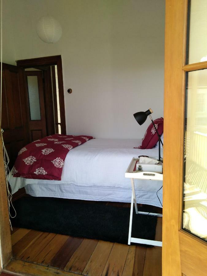 Brony'S Beachfront-Short And Long Term Stays Porirua Exterior foto